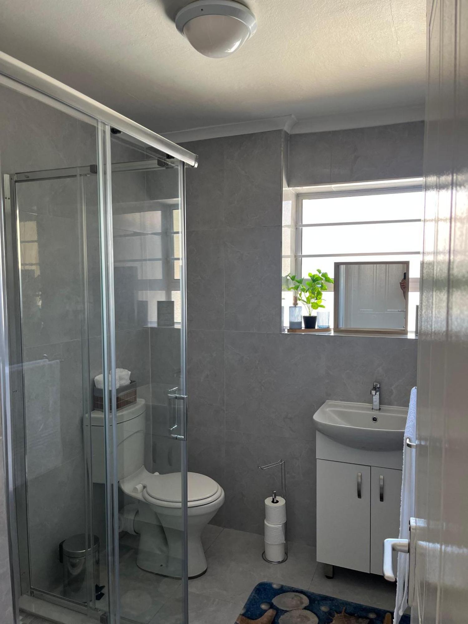 Pinelands One-bedroom Apartment *