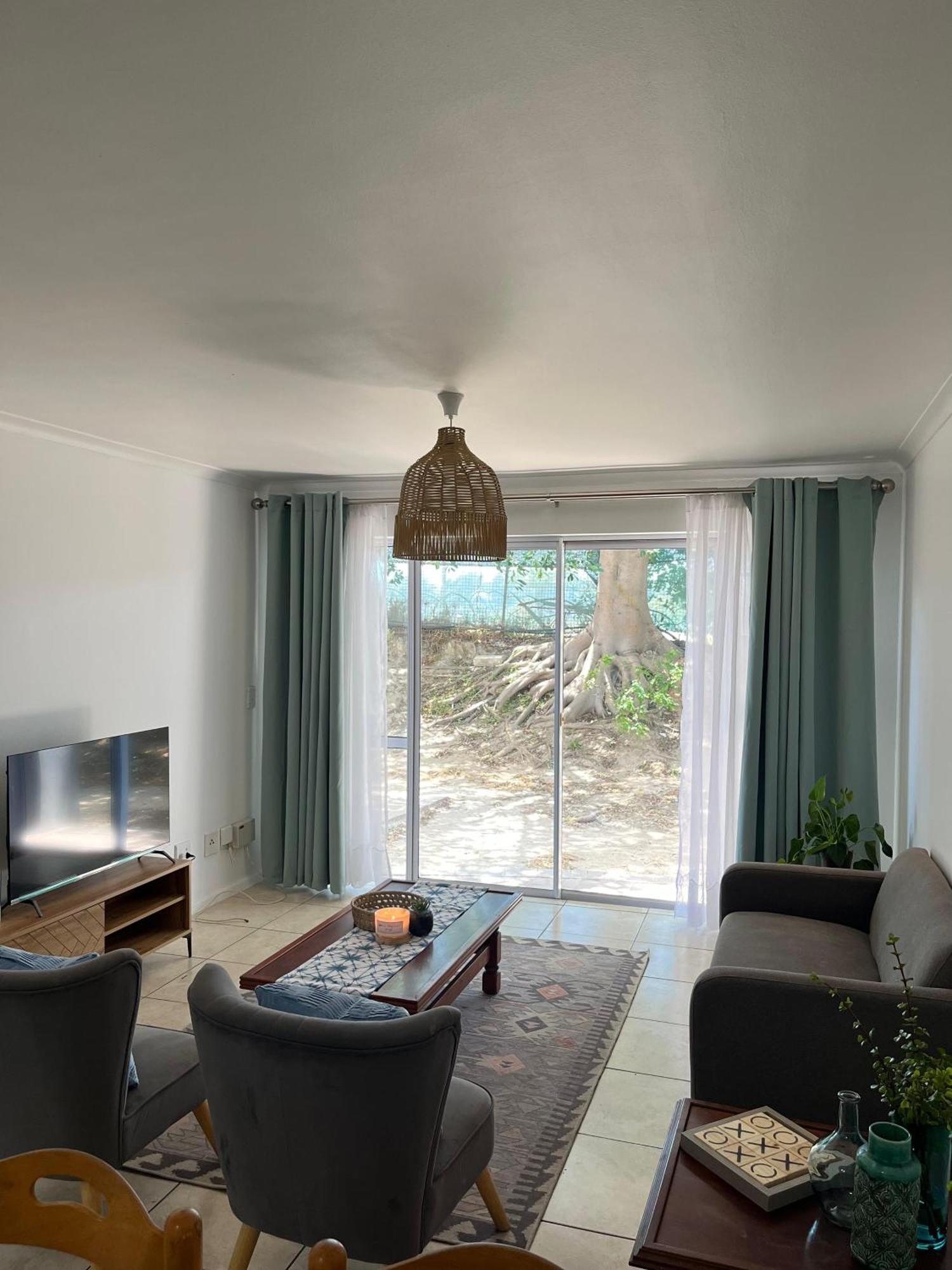 Pinelands One-bedroom Apartment Cape Town